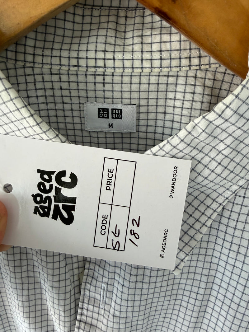 UNIQLO CHECKERD SHIRT ST182 - M