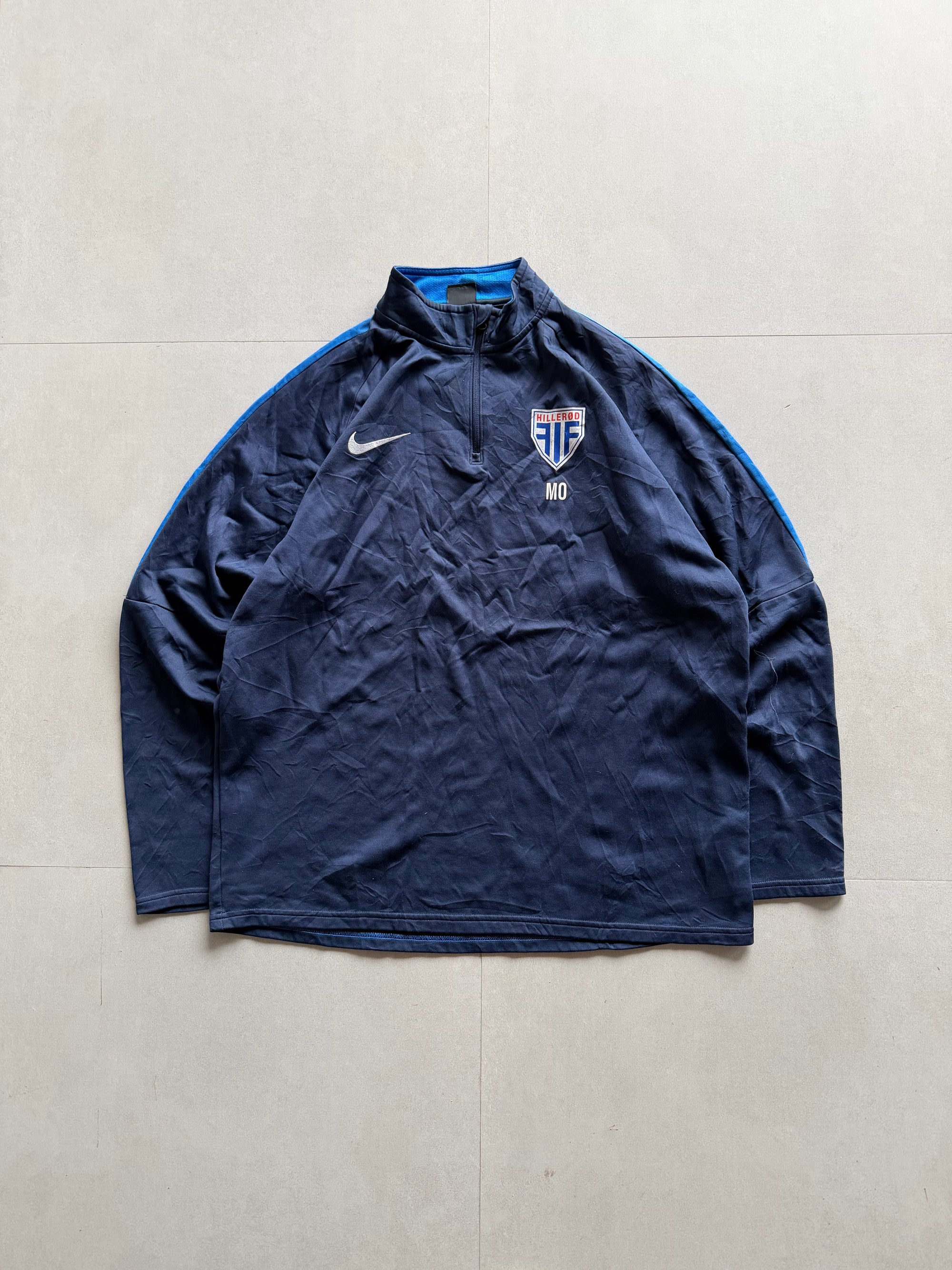 VINTAGE NIKE QUARTER ZIP - L