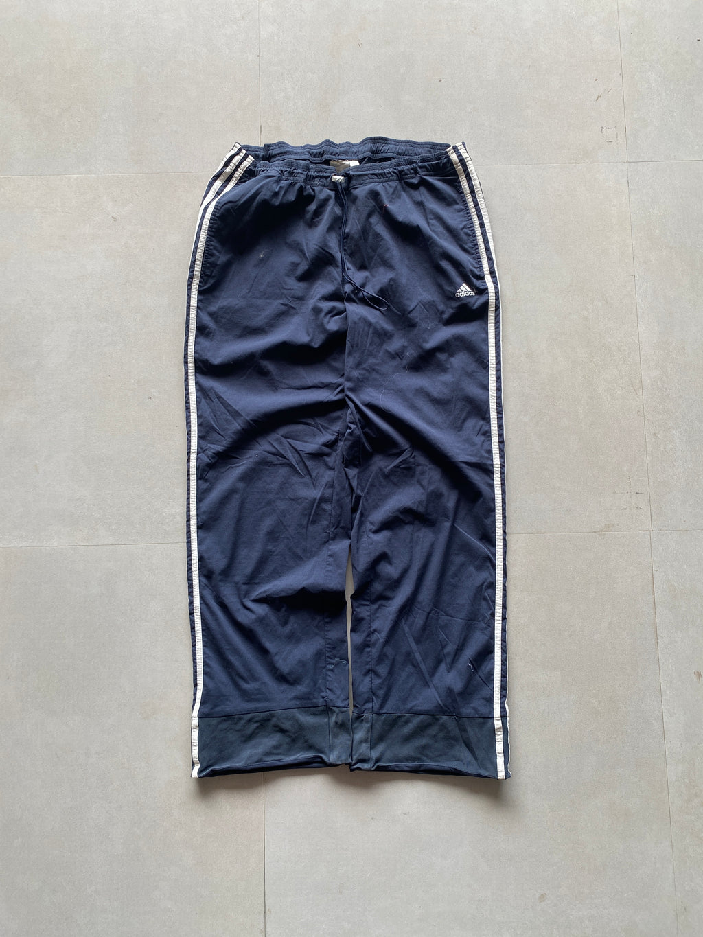 VINTAGE ADIDAS STRIPED TRACK PANT - M