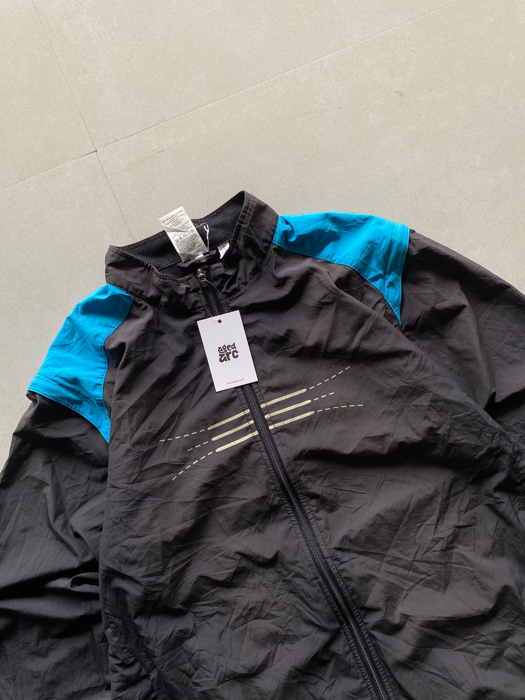 ADIDAS CONVERTIBLE JACKET - XL