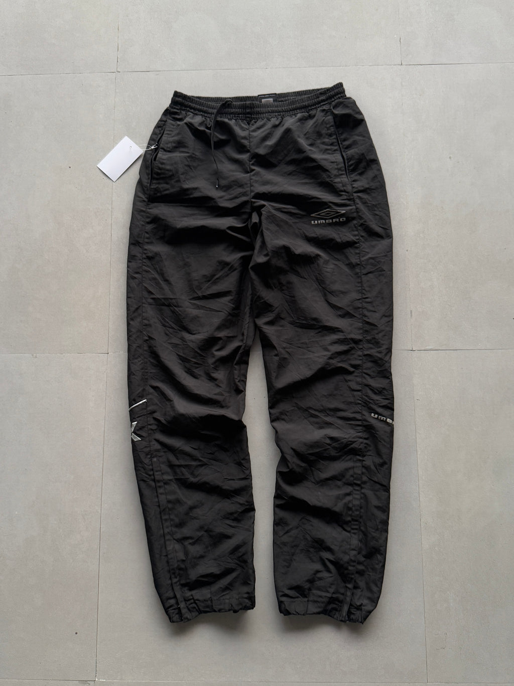 VINTAGE UMBRO TRACK PANTS - M