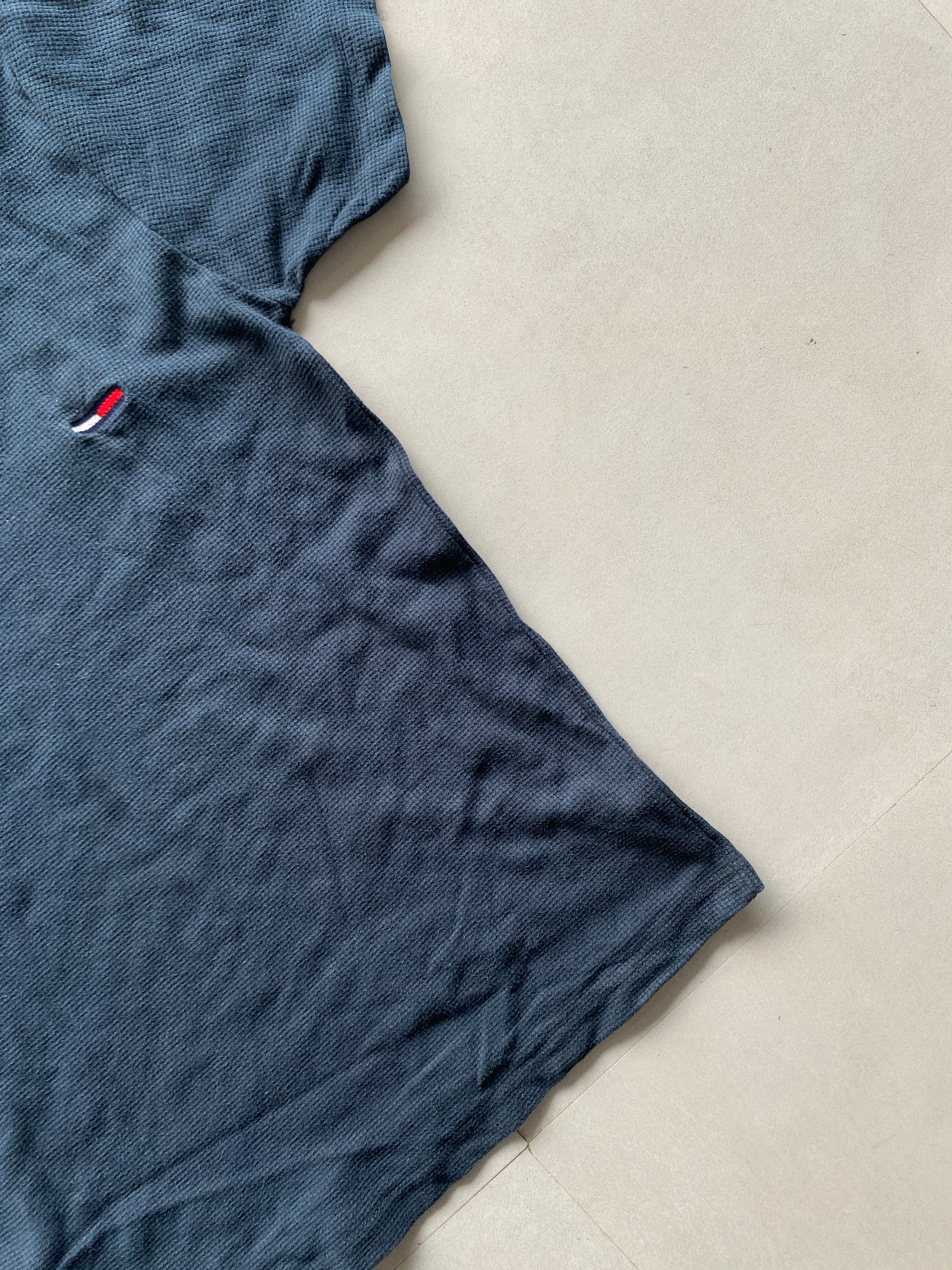 90s TOMMY HILFIGER TEE - S