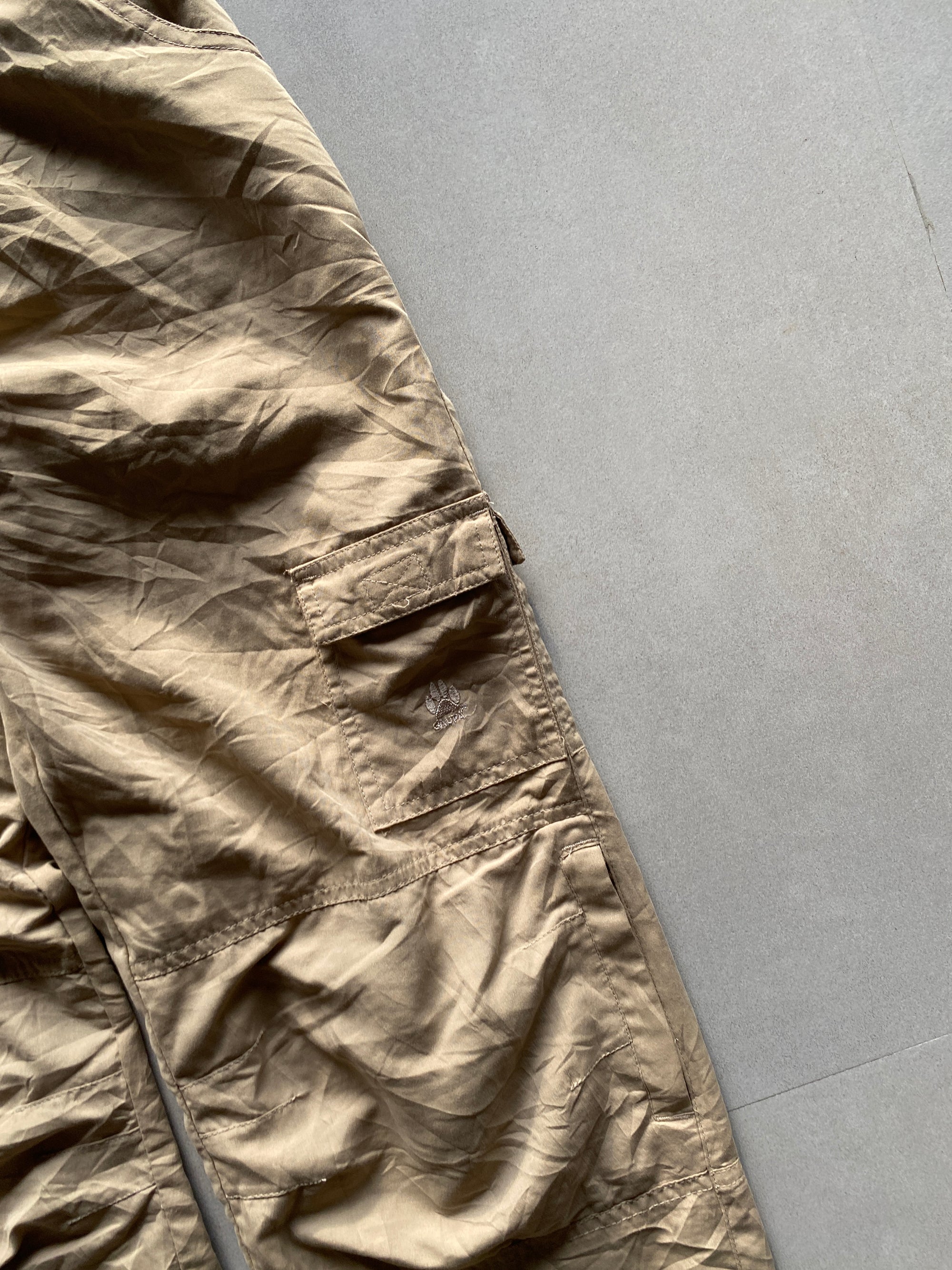GAUPA TRACK PANT - M