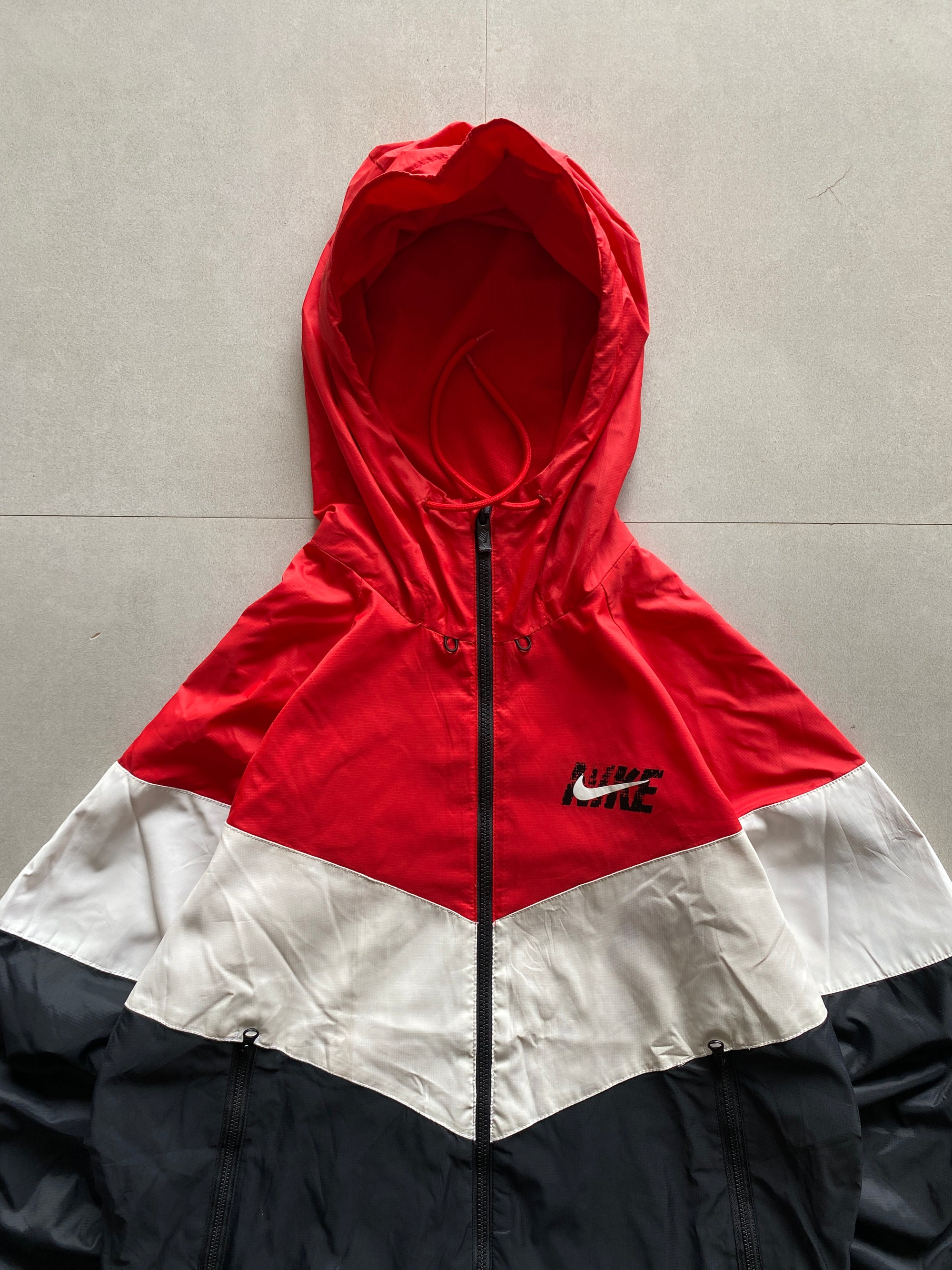 NIKE BIG LOGO JACKET - L