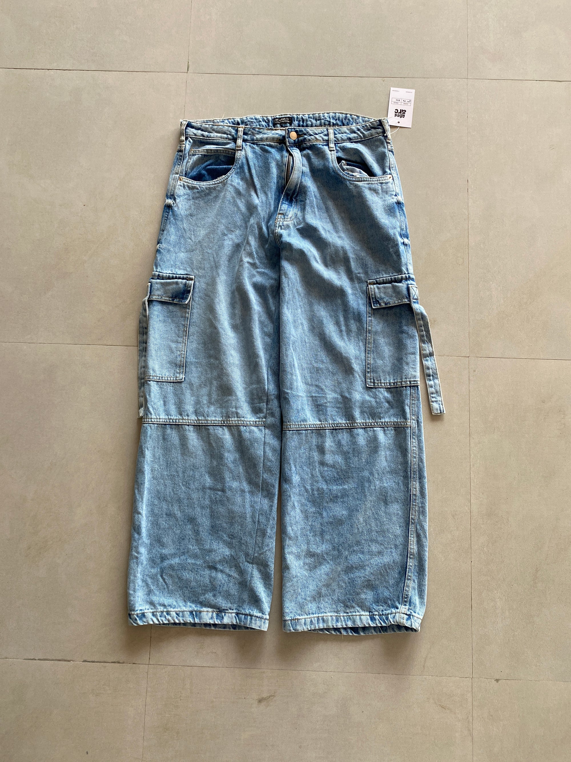 MULTI POCKET WIDE LEG BAGGY DENIM - M