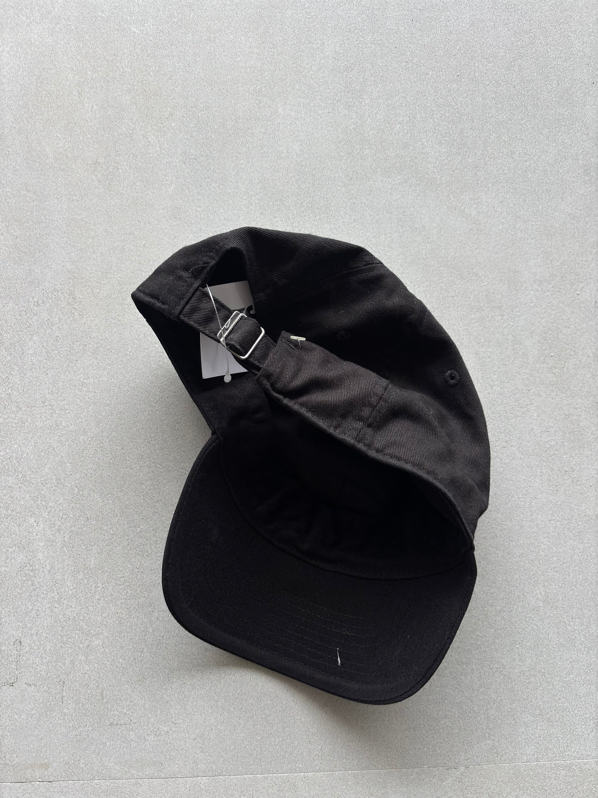 NIKE BLACK CAP