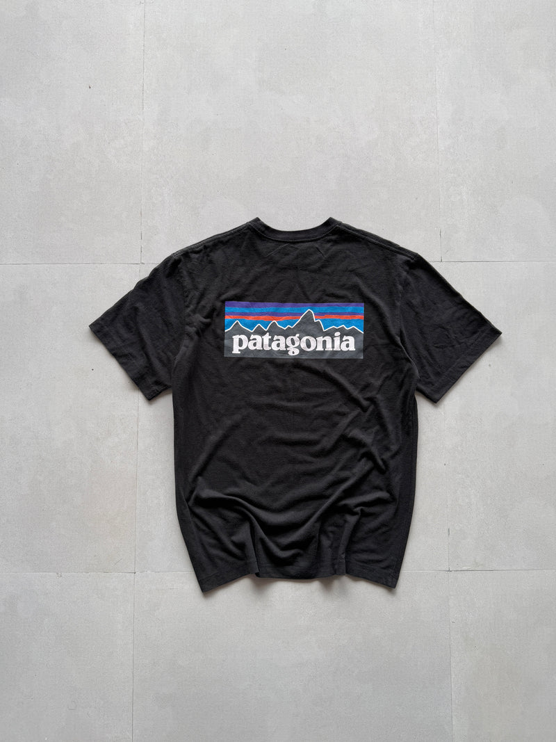 PATAGONIA TEE - L