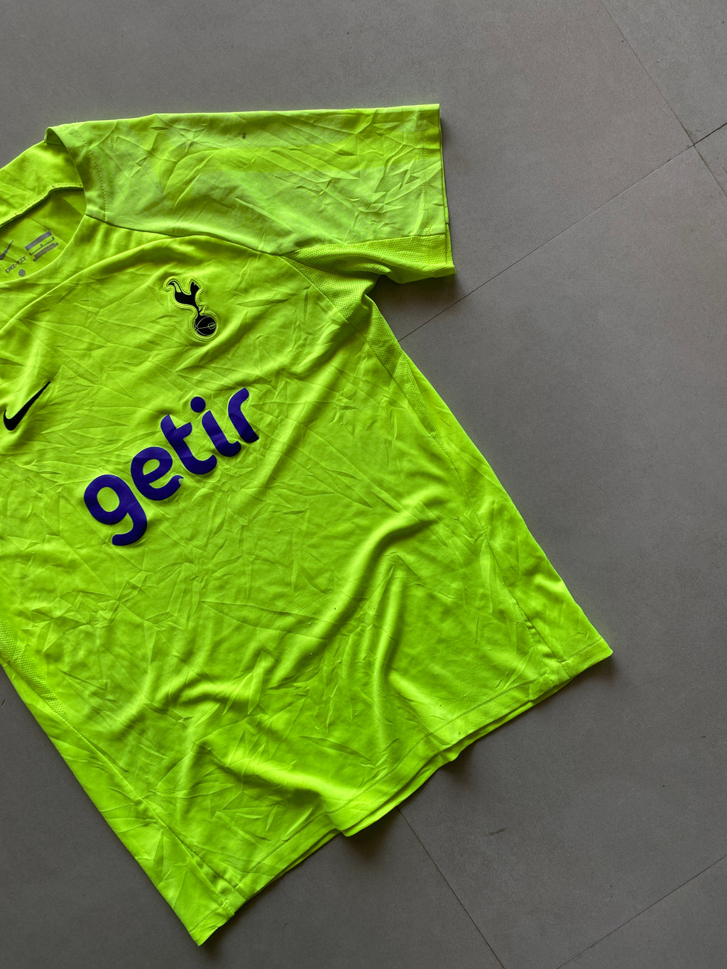 2022 NIKE TOTTENHAM TRAINING JERSEY - M