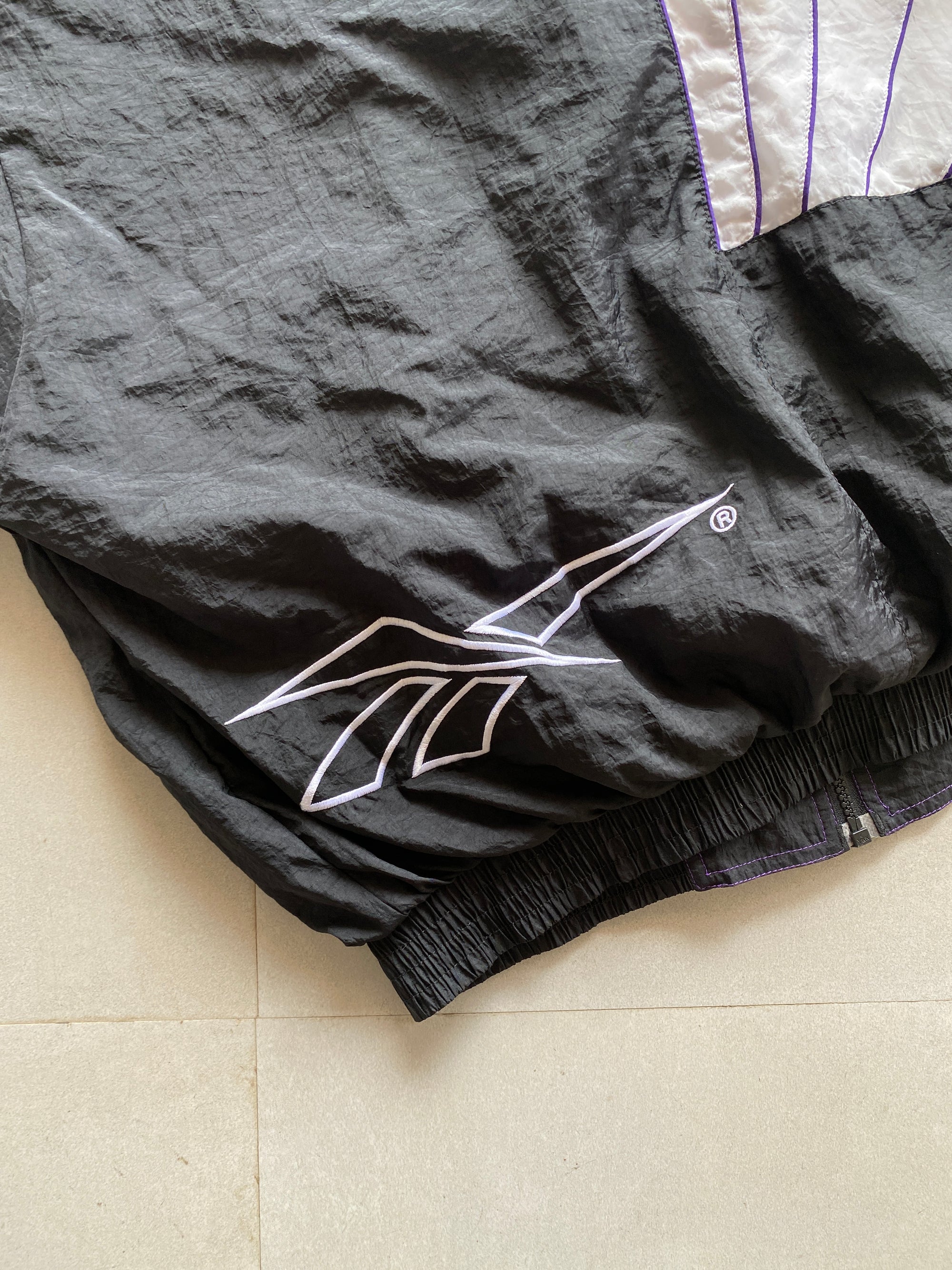 REEBOK BIG LOGO JACKET - L