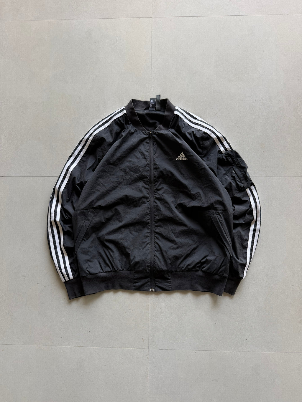 VINTAGE ADIDAS STRIPED JACKET -