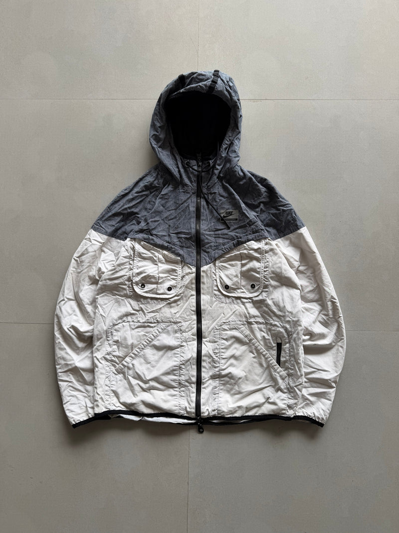 VINTAGE NIKE INTERNATIONAL JACKET - M