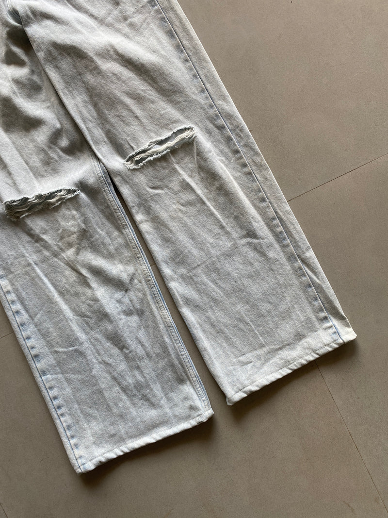 B35 BAGGY DISTRESSED DENIM -S