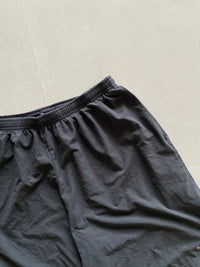 NIKE BASIC SHORTS - M