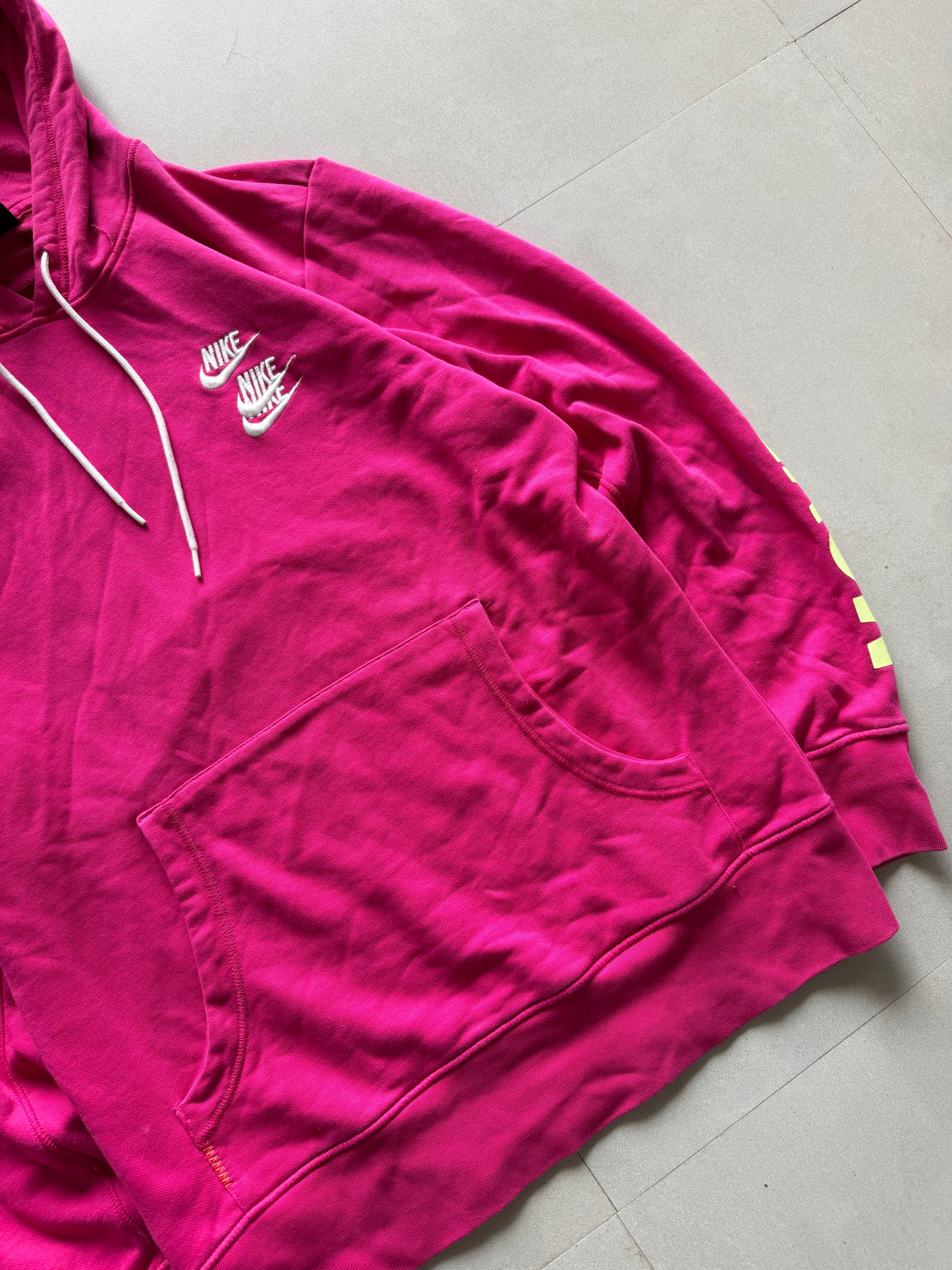 NIKE FRENCH TERRY HOODIE - M