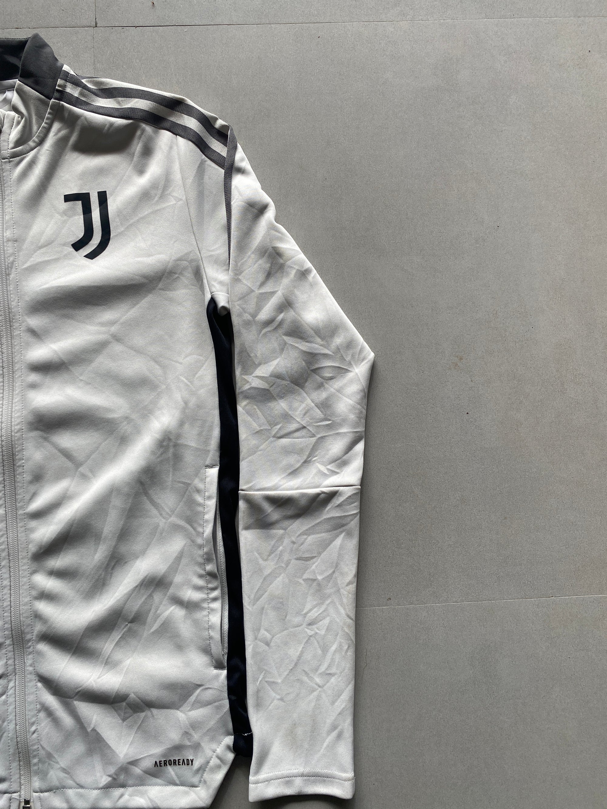 ADIDAS JUVENTUS TRACK JACKET - S