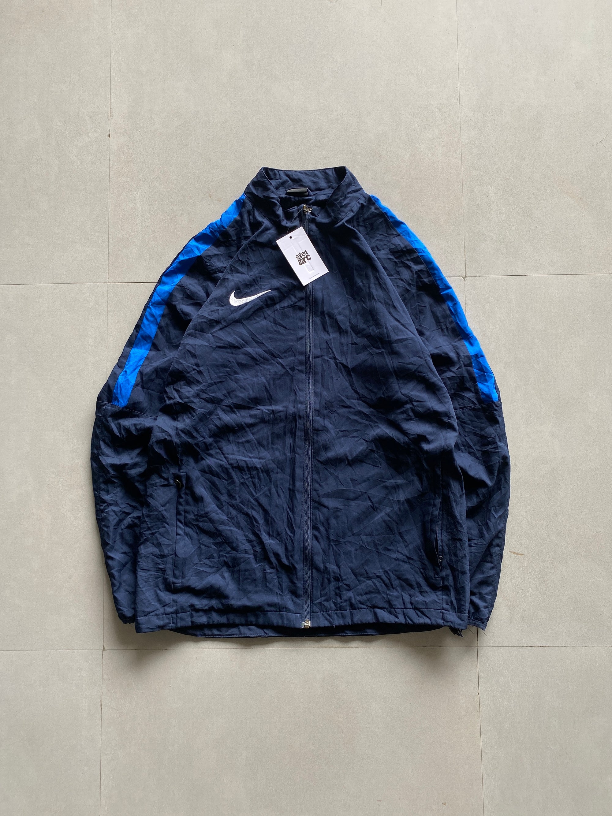 VINTAGE NIKE JACKET - M