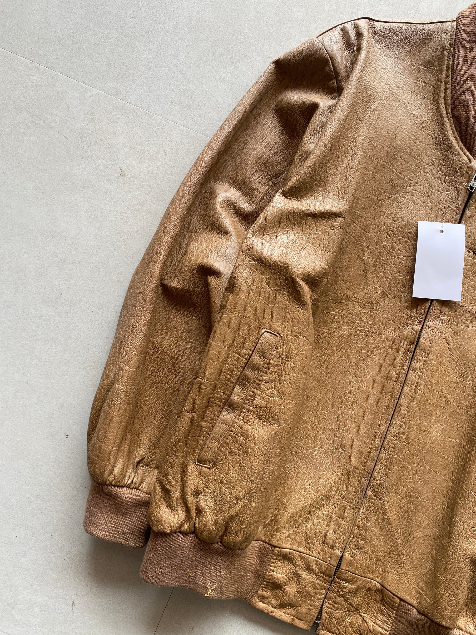 BROWN BOMBER LEATHER JACKET - M