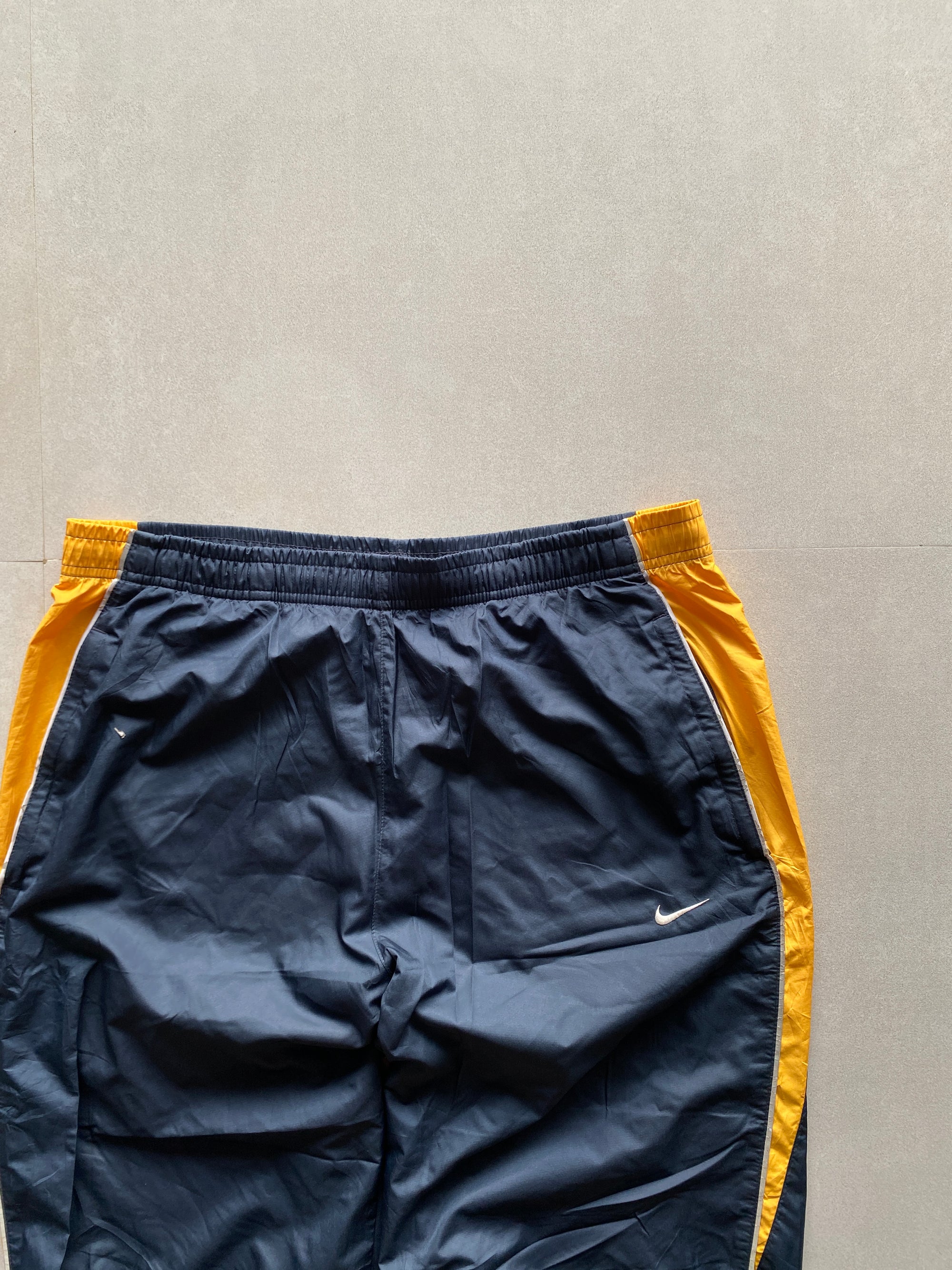 NIKE BAGGY TRACK PANT - M