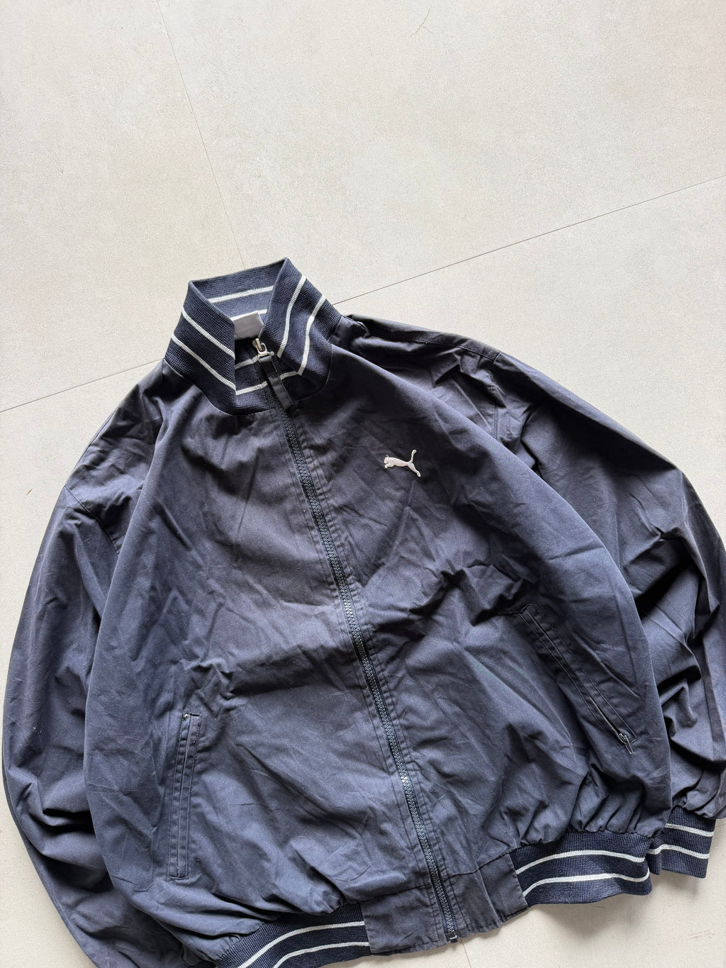 PUMA BOMBER JACKET - L