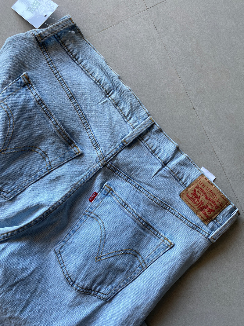 LEVIS BOOT CUT DENIM -