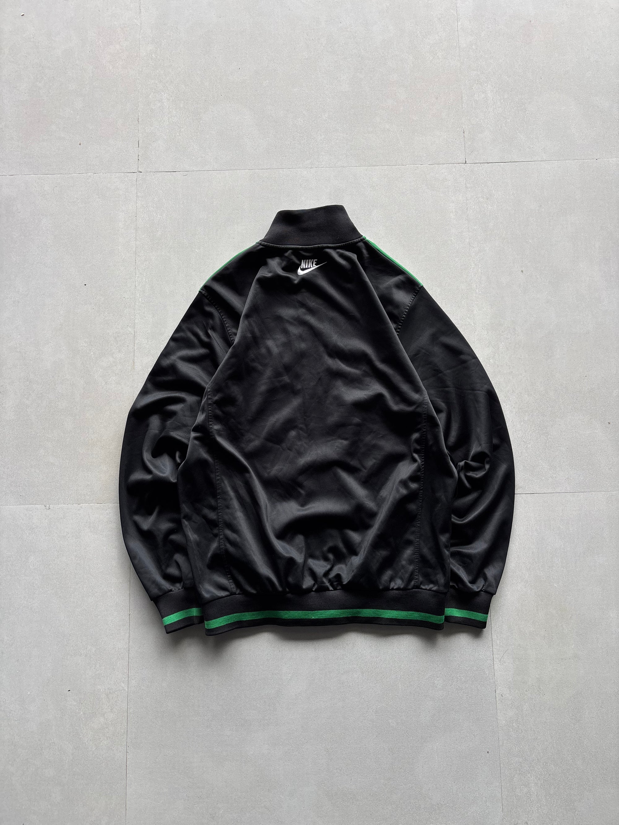 NIKE VINTAGE JACKETS - M