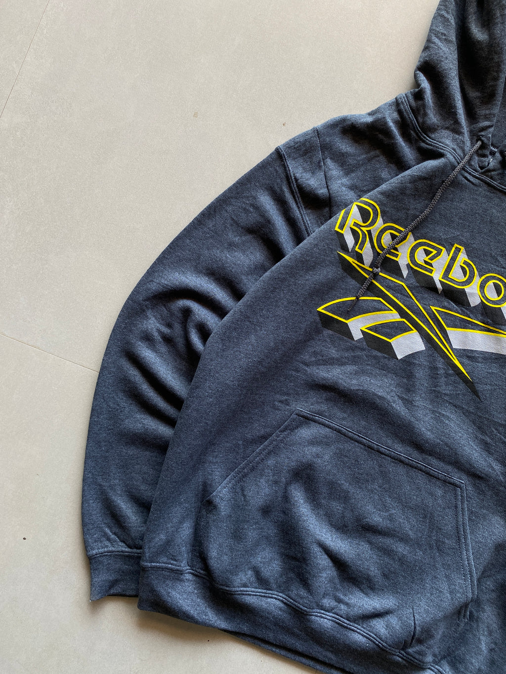 VINTAGE REEBOK BIG LOGO HOODIE - M