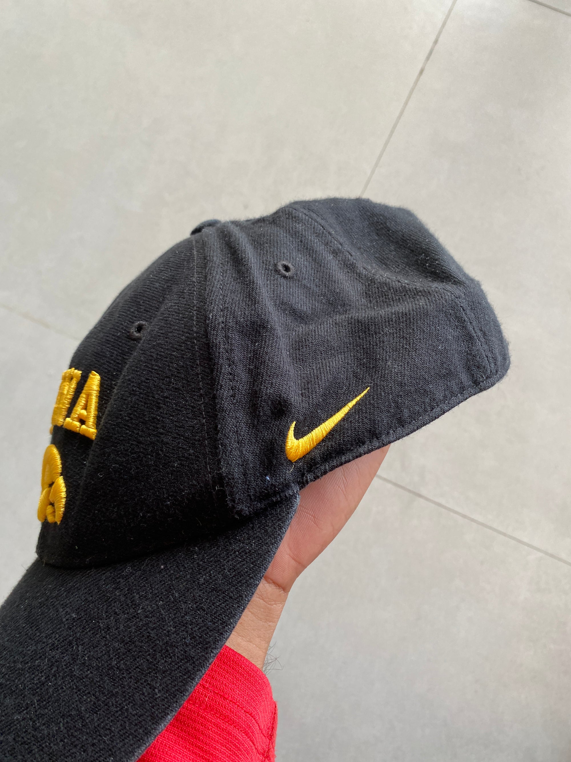 VINTAGE NIKE IOWA TEAM CAP
