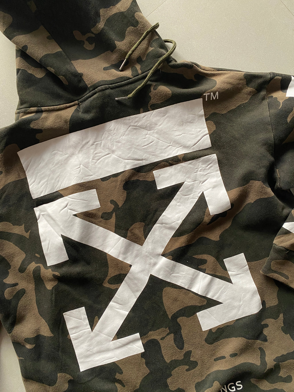 OFF WHITE SEEING THINGS CAMOU HOODIE - L