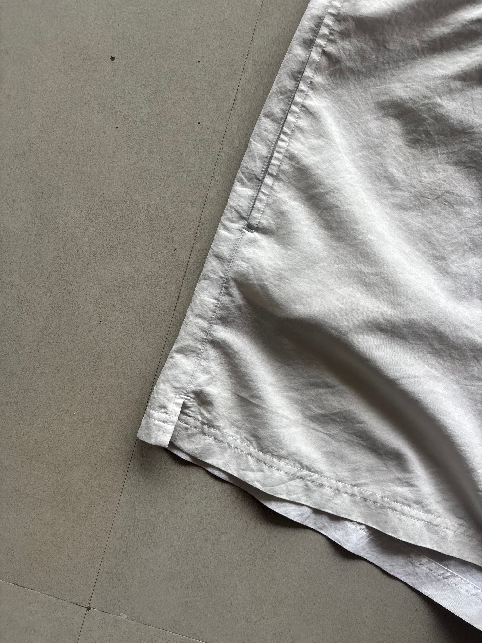 ADIDAS WHITE SHORTS - XL