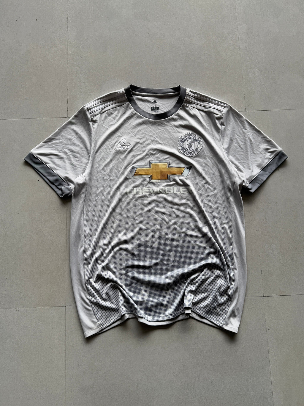 2019 ADIDAS MANCHESTER UNITED JERSEY - XL