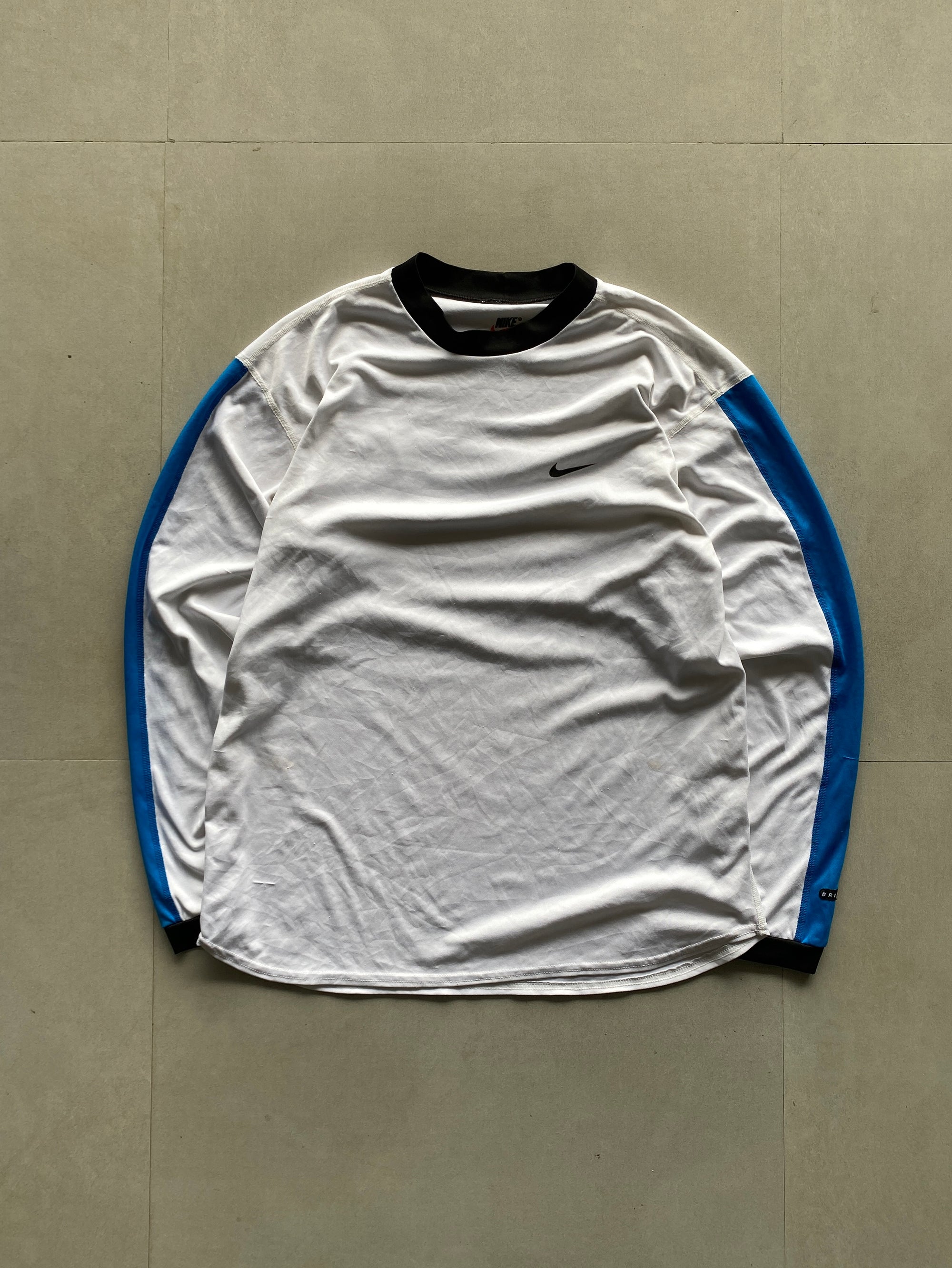 90s NIKE FULL SLEEVE DRI-FIT TEE - M