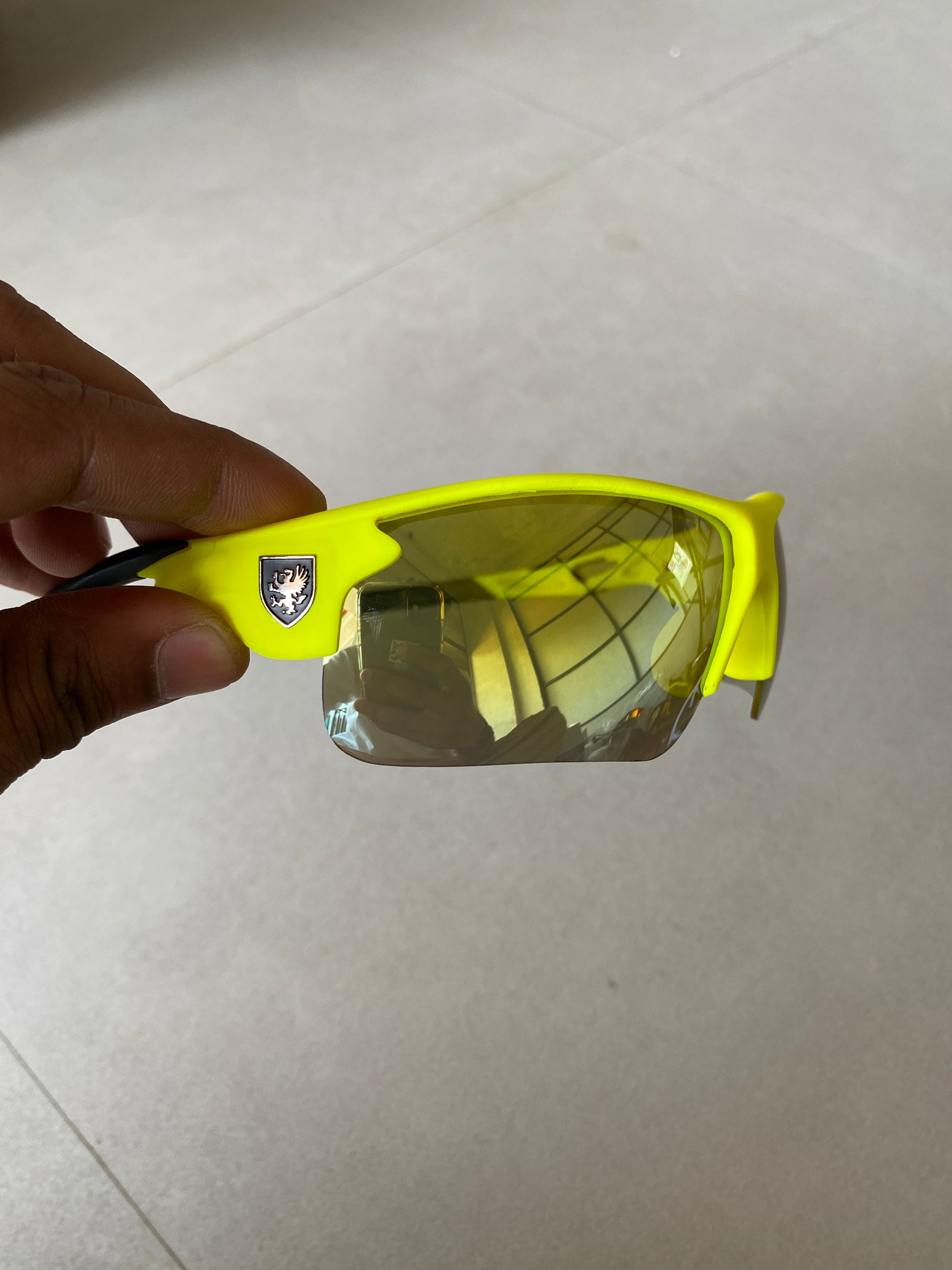 UV PROTECTED SPORTS SUNGLASSES