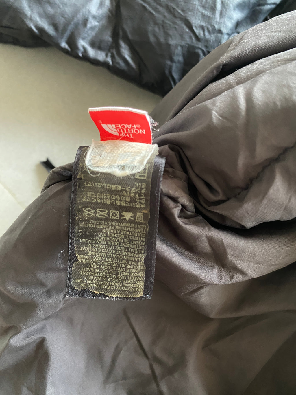 THE NORTH FACE 700 PUFFER JACKET -L