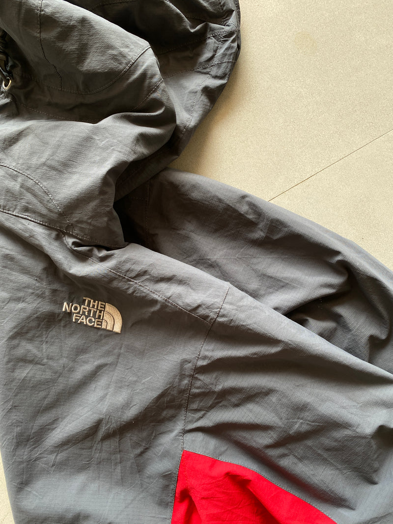 THE NORTH FACE HOODED HYVENT JACKET - M