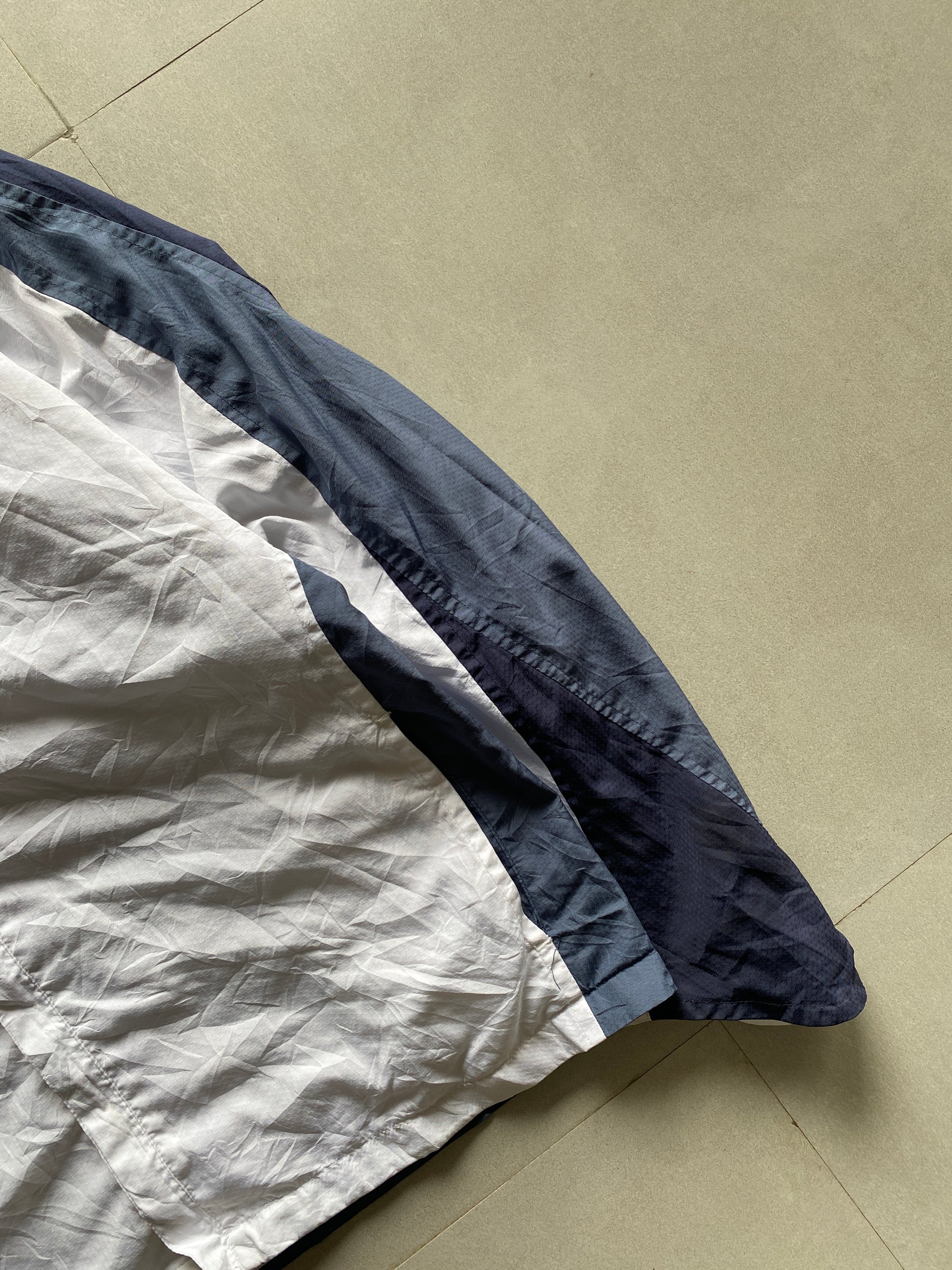 NIKE TN TUNED AIR JACKET - L