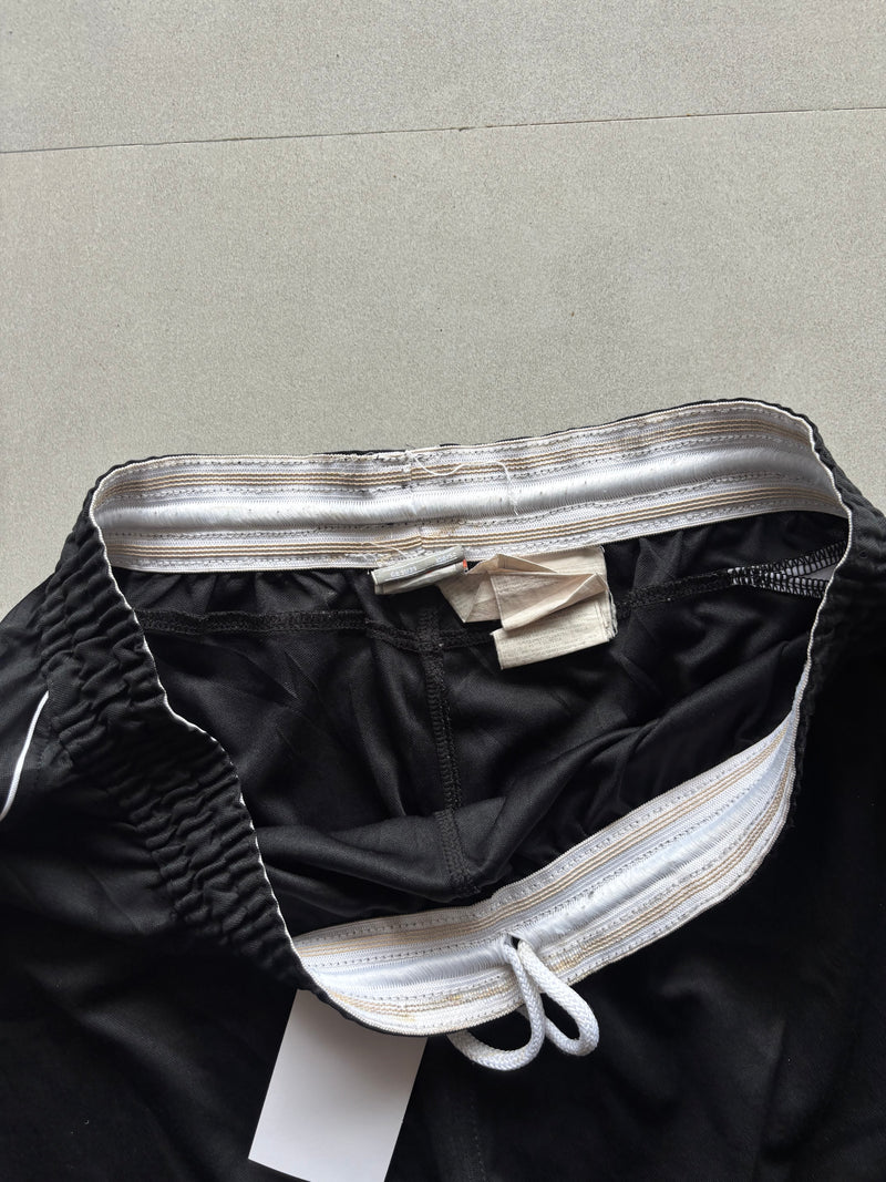 NIKE VINTAGE SHORTS - M