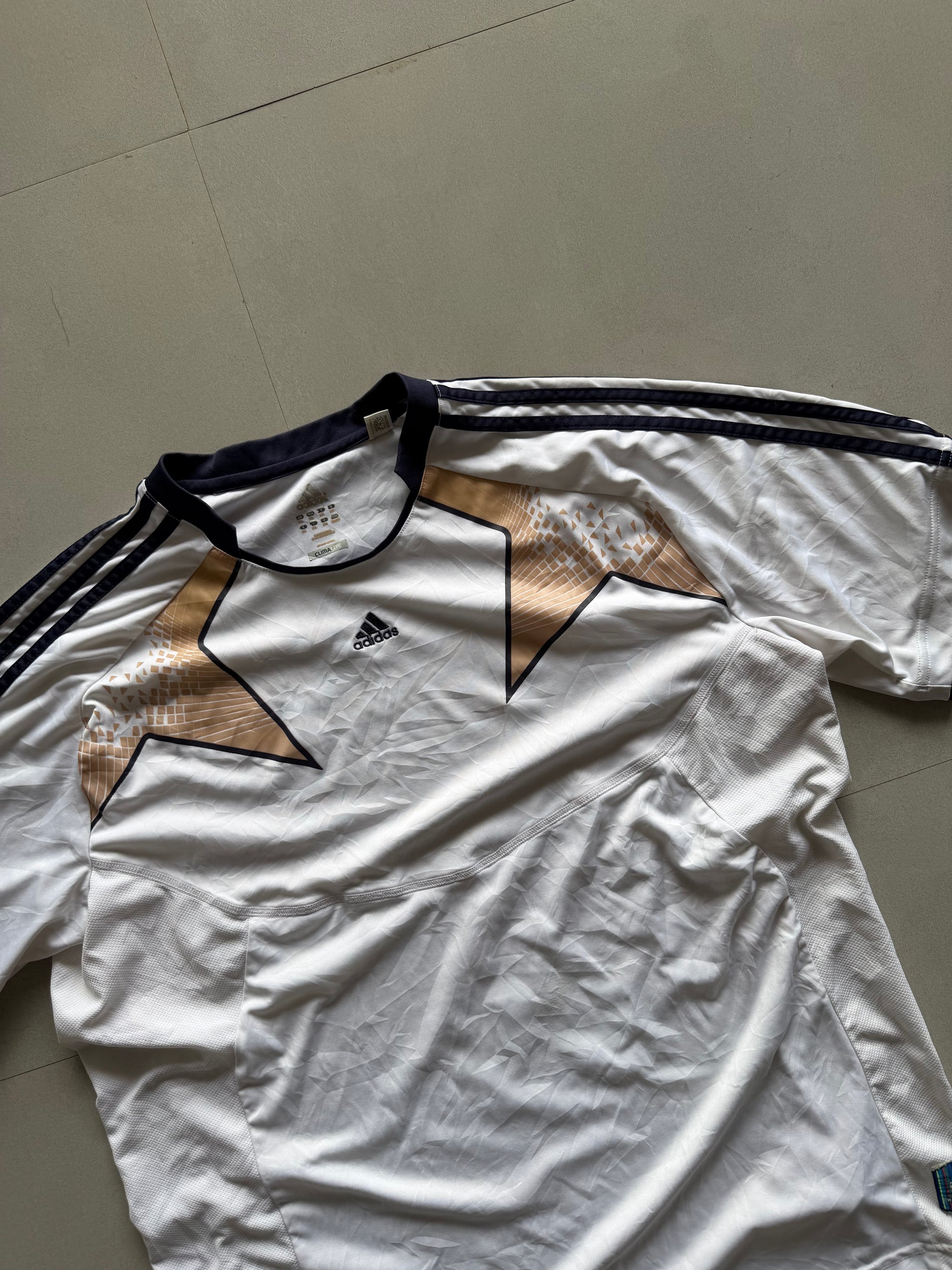 ADIDAS STRIPED DRI FIT TEE - XL