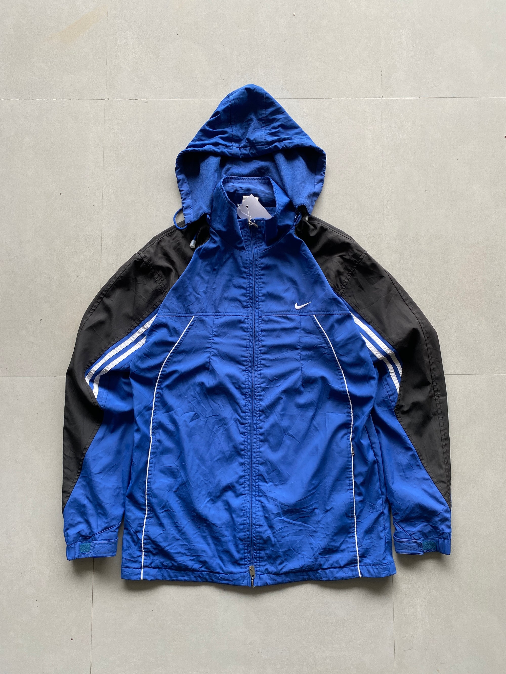 VINTAGE NIKE JACKET - M