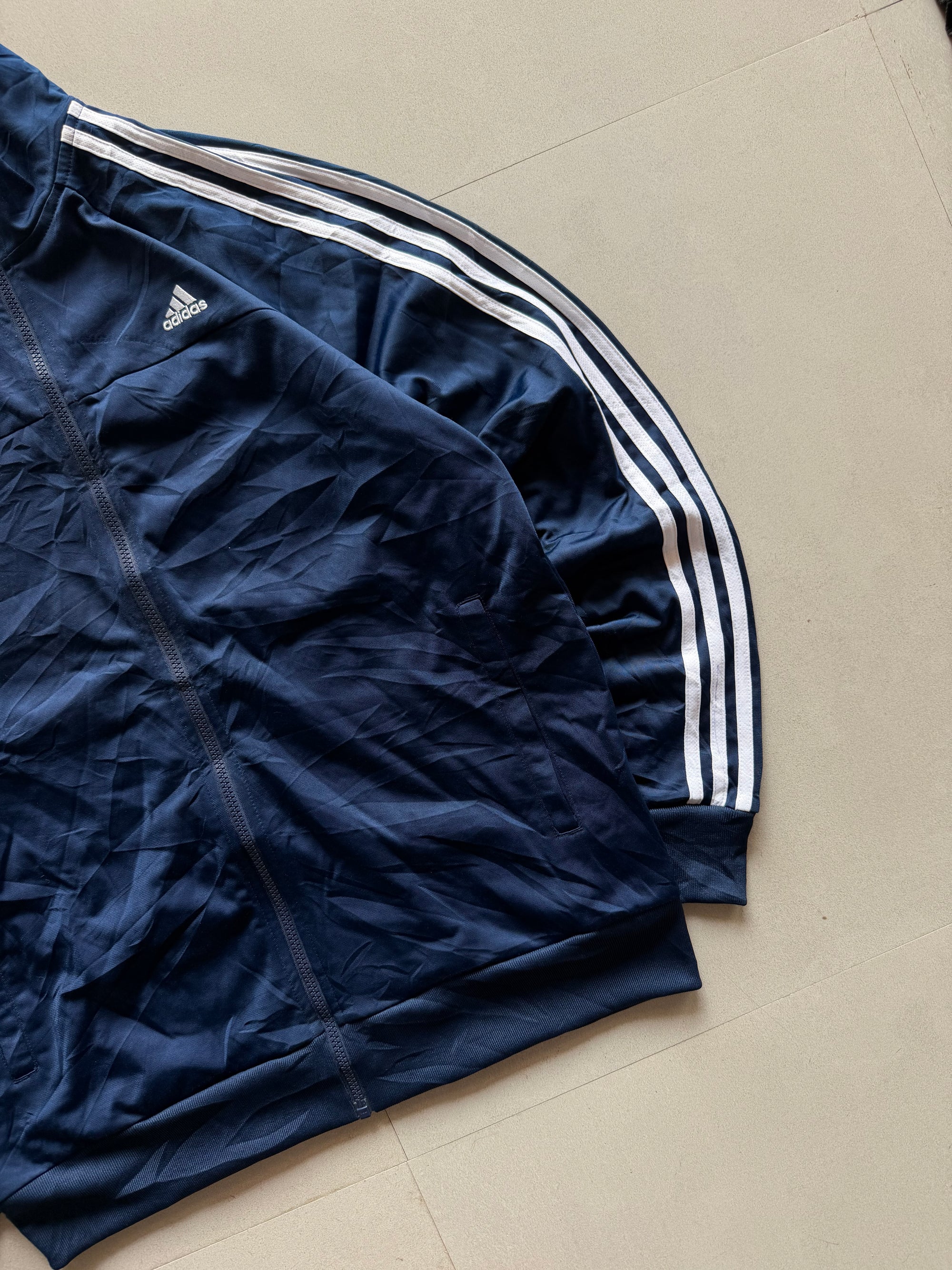 ADIDAS STRIPED JACKET - M