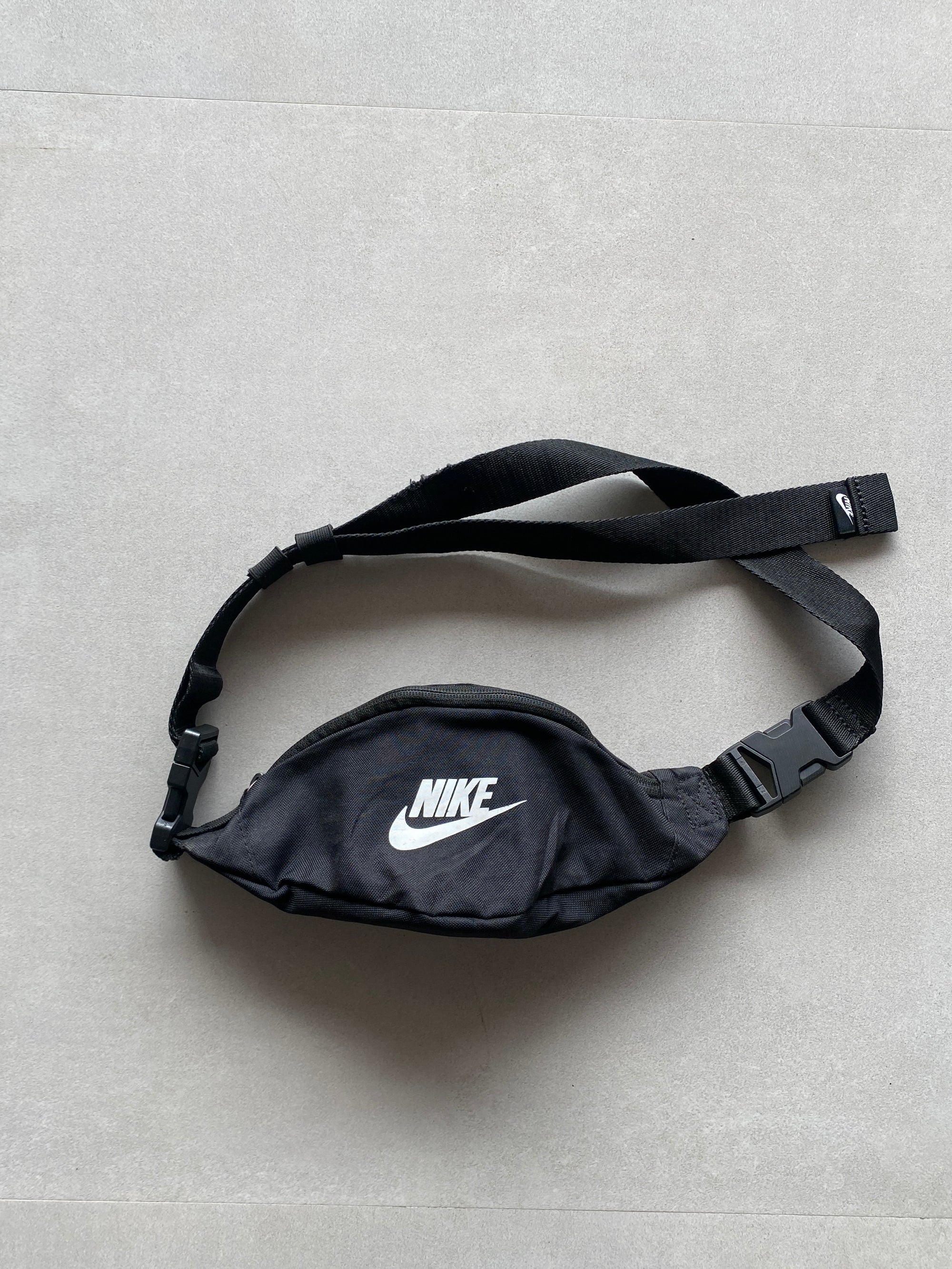NIKE FANNY PACK