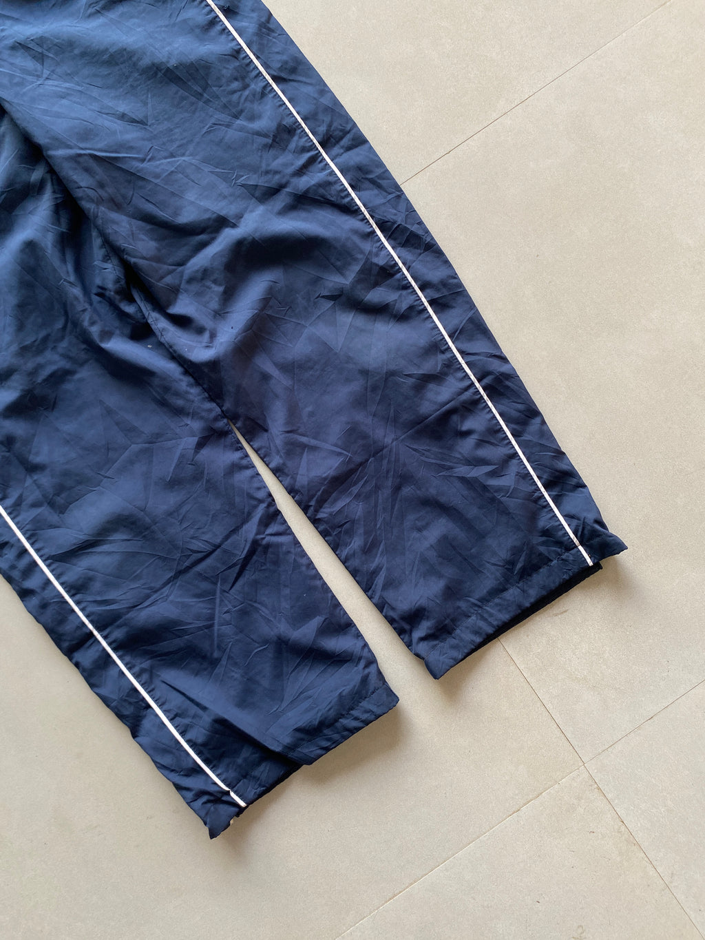 NIKE BAGGY TRACK PANT - M