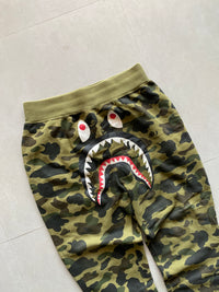 A BATHING APE SHARK SWEAT PANT - M