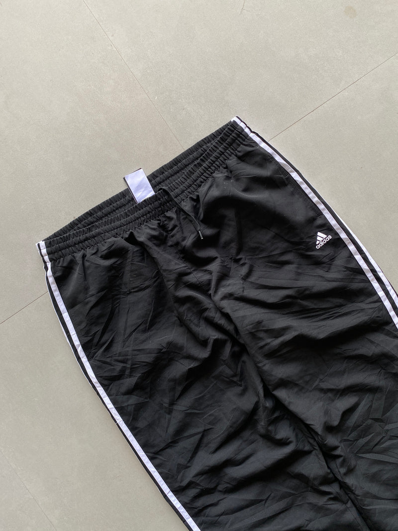 ADIDAS STRIPED TRACK PANT - M