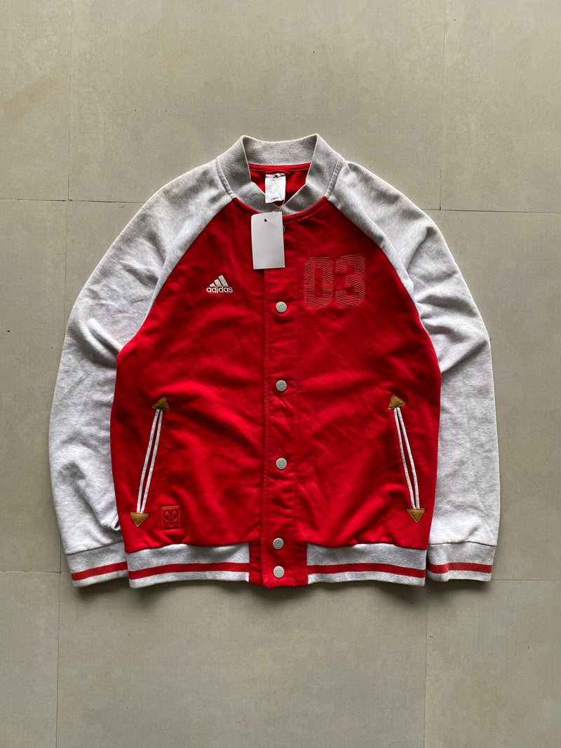 ADIDAS VARSITY JACKET - M