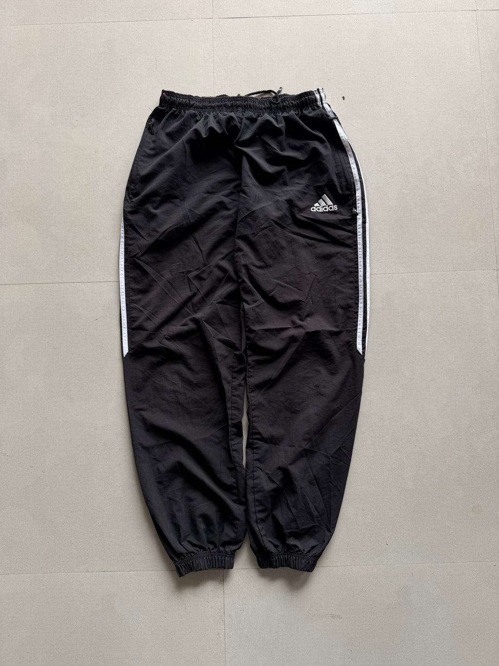 ADIDAS STRIPED TRACK PANT68 - M