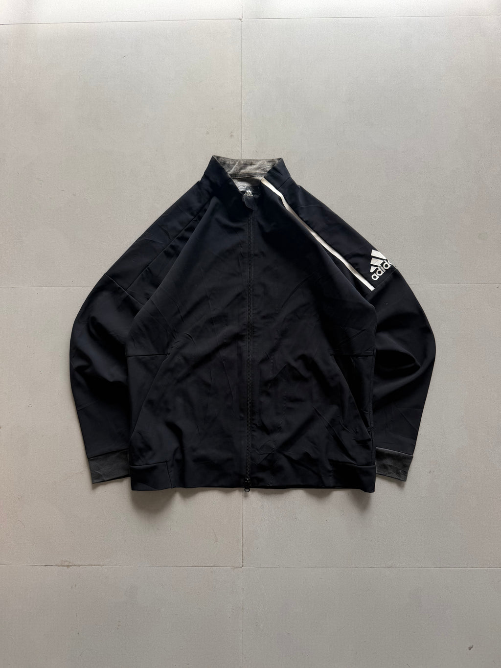 ADIDAS JACKET - M