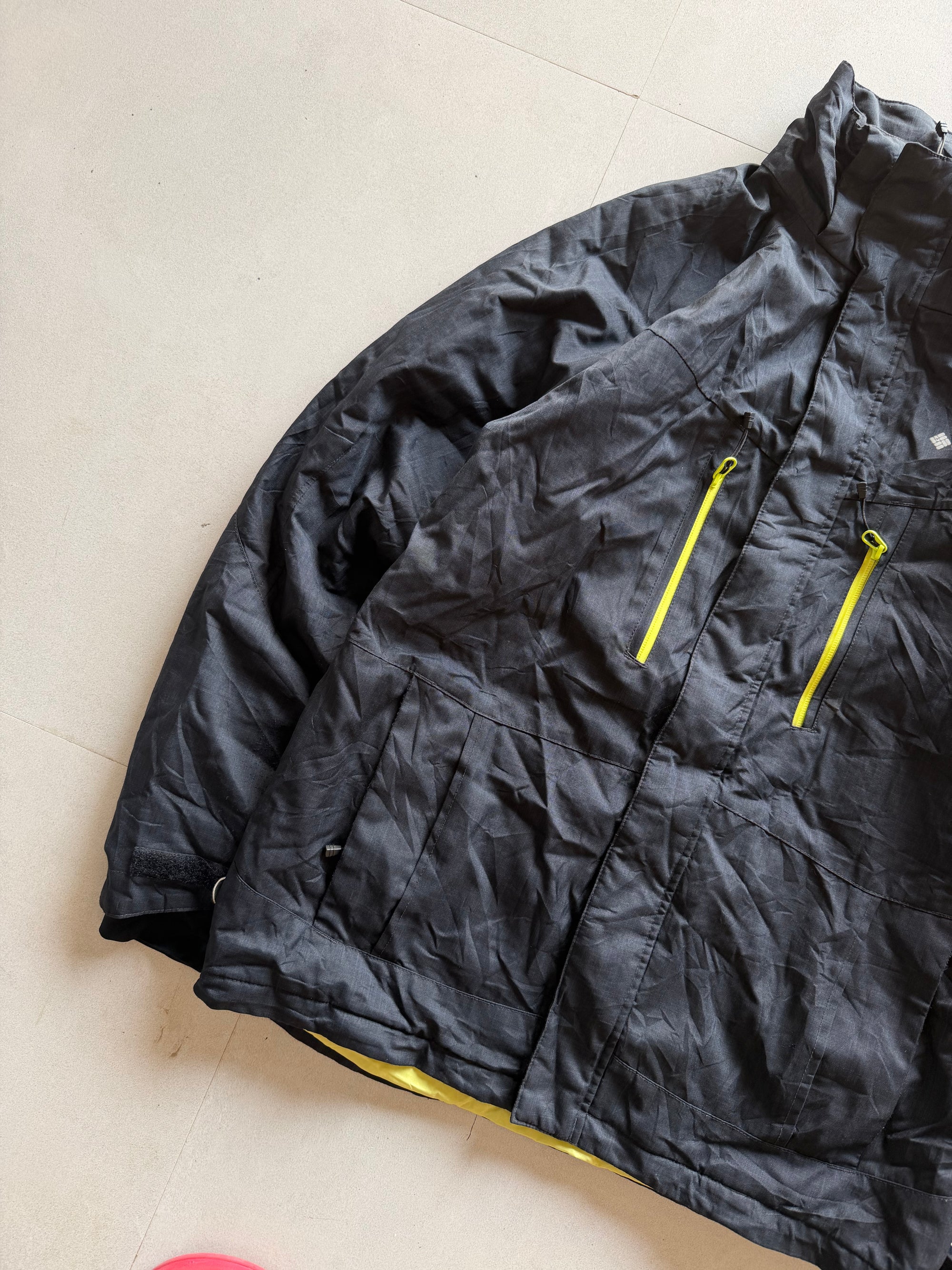 COLUMBIA TREKKING JACKET - L
