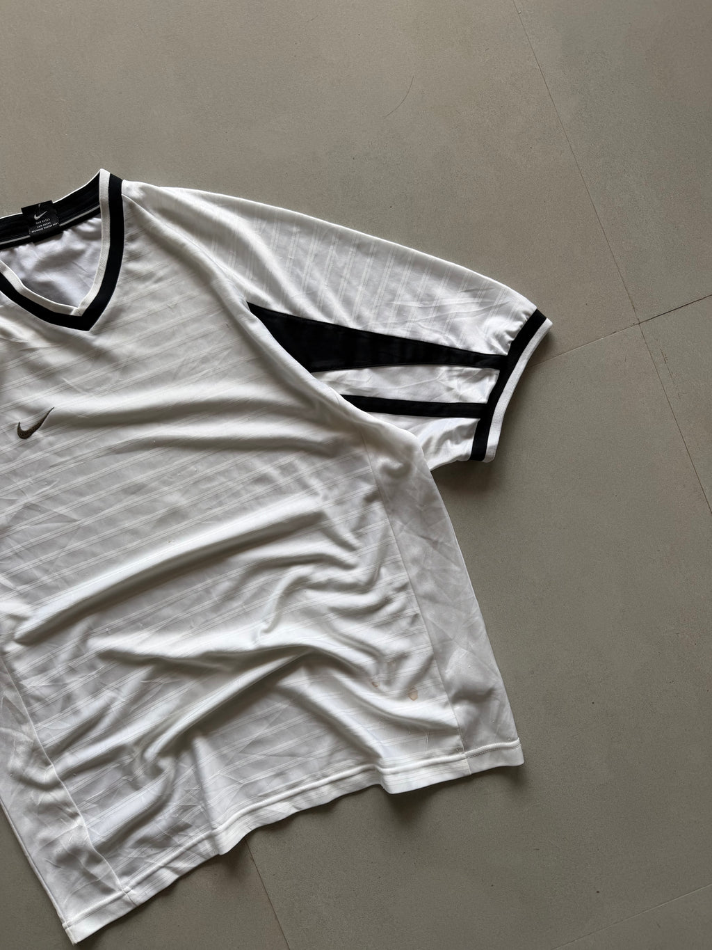 90S NIKE TEE - L