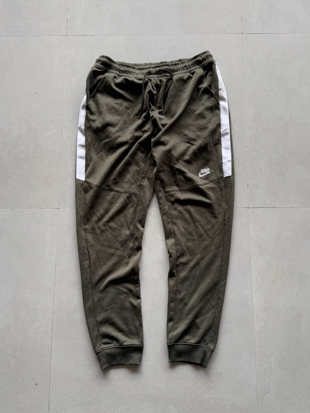 NIKE SWEAT PANTS - M