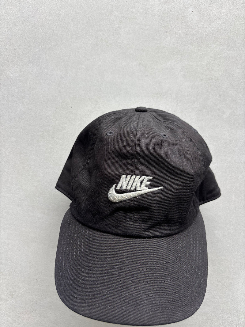 NIKE BLACK CAP